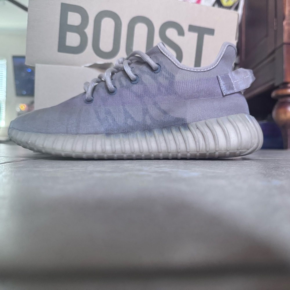 Adidas YZY 350 V2 BOOST
